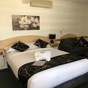 Vines Motel
